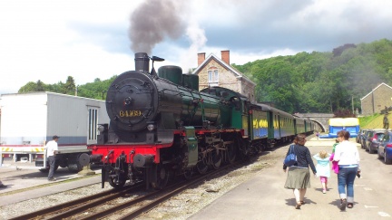 64169 en gare de Spontin